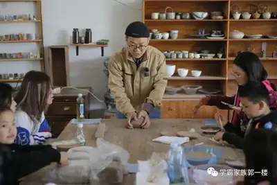 问顶教育景德镇成长探索：孩子参与陶瓷手作体验